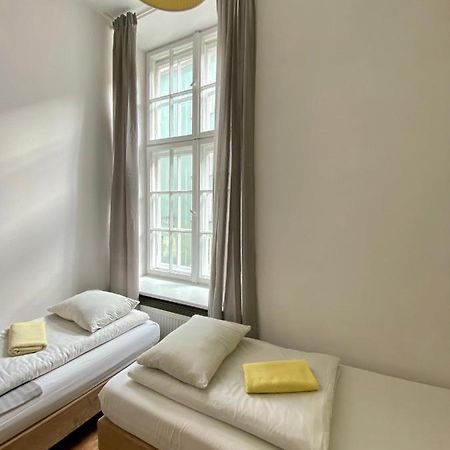 Grand Guesthouse Apartament Гданьск Экстерьер фото